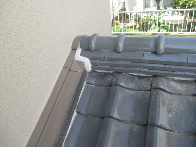 稲美町で紐丸瓦取り付け